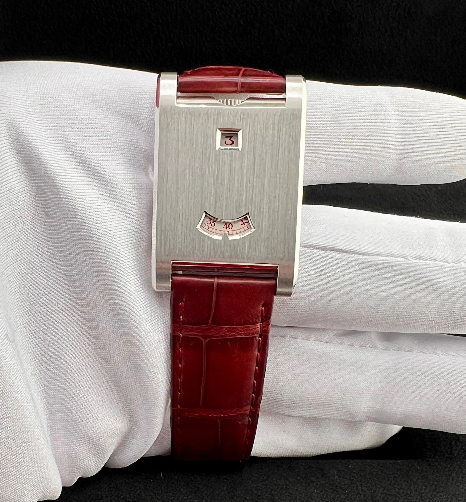 Cartier Tank A Guichet Guichets NEW Platinum 24.8 x 37.6 mm WGTA0236 2026
