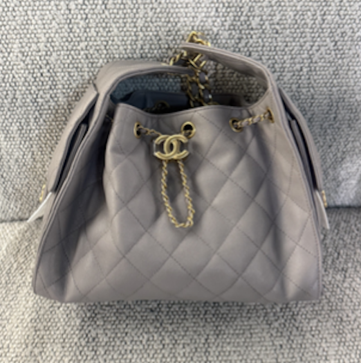 Chanel Chanel 25 hobo